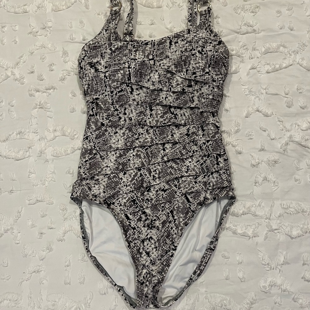 NWOT Calvin Klein One Piece Bathing Suit